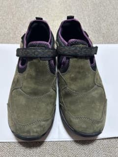 New Balance スエード　トレッキングシューズ　オリーブのサムネイル