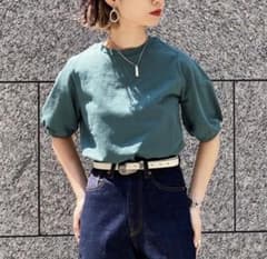 新品未使用　PAGEBOY  ボリュームスリーブTEEのサムネイル