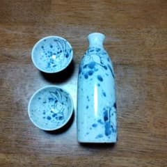 うさぎ柄 徳利 お猪口 酒器セットのサムネイル