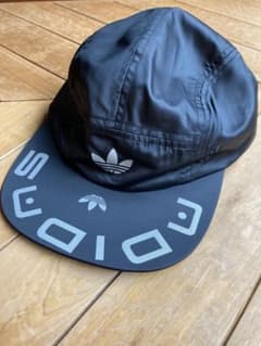 adidasキャップのサムネイル