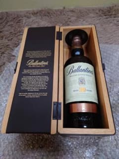 【未開栓】Ballantine's バランタイン 30年 ベリーレア 木箱入りのサムネイル