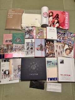 【ペン卒】TWICE グッズ CD アルバム 写真集 まとめ売り 大量セットのサムネイル