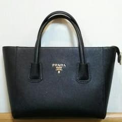 メル様専用、PRADAハンドバッグ.正規品のサムネイル