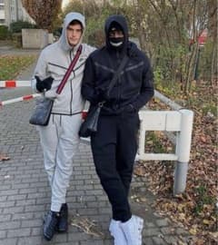 NIKE tech fleece  ナイキテックフリース  黒 ブラック 上下Sのサムネイル