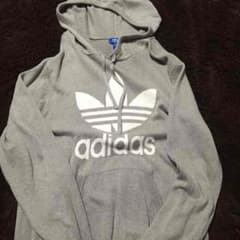 adidas オリジナル パーカーのサムネイル