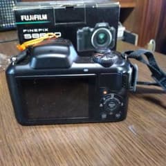 FUJIFILM FINEPIX S8600 箱付きのサムネイル