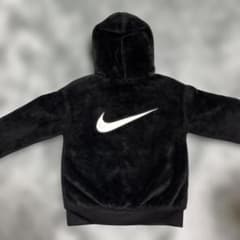 NIKE キッズ フリースジャケット ブラック　116-122のサムネイル