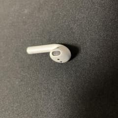 Apple AirPods第二世代(右耳)のサムネイル
