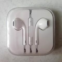 未開封Apple純正＊イヤホンのサムネイル
