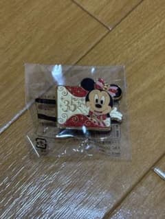 東京ディズニーリゾート 35周年 ミニー ピンバッジのサムネイル
