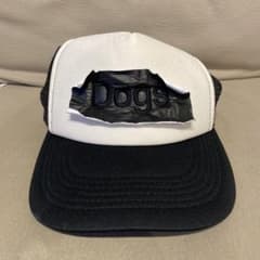 Dogs トラッカーキャップ ホワイト/ブラックのサムネイル