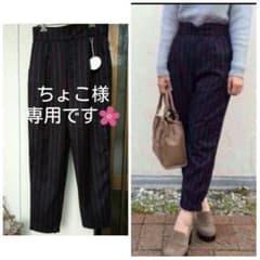 who's who chico　フーズフー　タックテーパードパンツのサムネイル