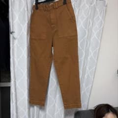 新品タグ付き カジュアルパンツ ブラウン Mサイズ