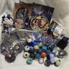 ツイステッドワンダーランドまとめ売りのサムネイル