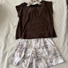 大きいサイズ　レディース セパレート水着 花柄 ショートパンツのサムネイル