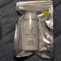 ハダキララ UVリキッドファンデーションイエロー系のサムネイル