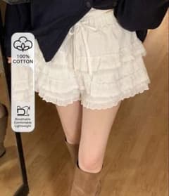 ラ*ラ様 ホワイトフリルショートパンツのサムネイル
