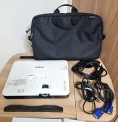 EPSON プロジェクター EB-1780W 専用バッグ付 - メルカリ