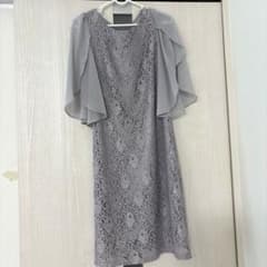 《値下げしました》パーティドレスのサムネイル