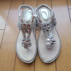 夏サンダルのサムネイル