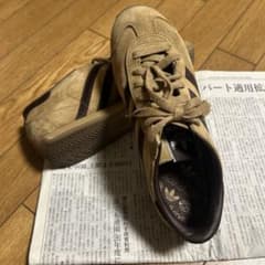 adidas スニーカー ブラウン 24cmのサムネイル
