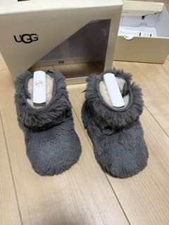 UGG アグベビーブーツ Jesse BOW II Fluffサイズ12.5cmのサムネイル