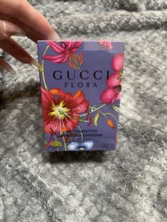 GUCCI Flora Gorgeous Gardenia 50mlのサムネイル
