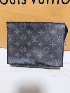 LOUIS VUITTON モノグラム ポーチ