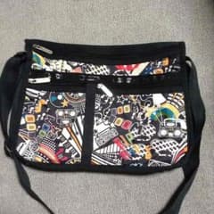 値下げ！！LESPORTSACショルダーバックのサムネイル