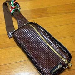カツキチ様専用オロビアンコボディバッグのサムネイル