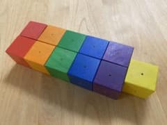 ベビーキューブ(ジーナ社)のサムネイル