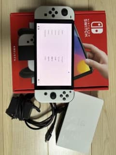 Nintendo Switch (有機ELモデル) 本体のサムネイル