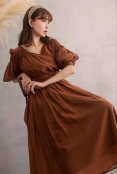 Herlipto Airy Volume Sleeve Dressのサムネイル
