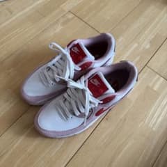 Nike Women's AirMax 90 "Valentine’s Day"のサムネイル