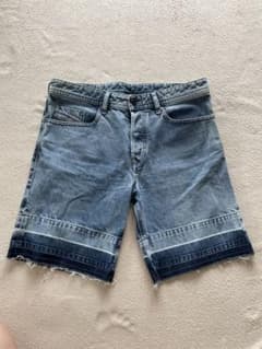 DIESELデニム メンズ ハーフパンツのサムネイル