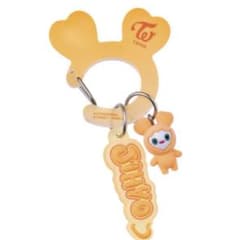 TWICE ガチャ　ジヒョ　カラビナのサムネイル