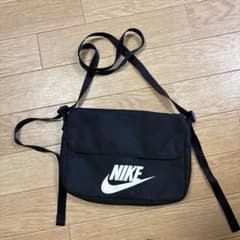 Nike ショルダーバッグ ブラックのサムネイル