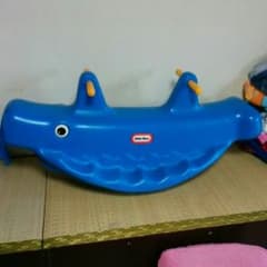 本日のみの限定価格☆リトルタイクス　クジラのシーソーのサムネイル
