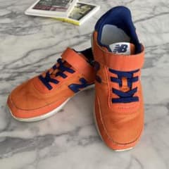 ちょうどいいサイズ感　New Balance スニーカー オレンジ/ネイビーのサムネイル