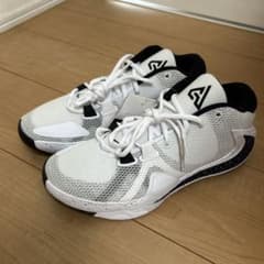 【未使用】NIKE ZOOM FREAK 1 タグ付き26.5cmのサムネイル