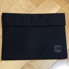 ノースフェイス クラッチバックのサムネイル