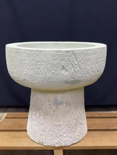 ＜引き取り限定＞石臼　W51.5cm×H51.5cm×深さ15.2cm 引き取り限定＞石臼 W51.5cm×H51.5cm×深さ15.2cm - メルカリ
