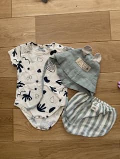 海外子ども服　セット販売のサムネイル