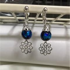 オーダー品)Wisreria様 ほたる玉イヤリングのサムネイル