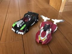 《お盆限定SALE》トランスフォーマー 2体のサムネイル