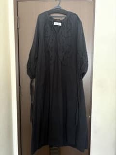 Sara mallika 刺繍ロングワンピース ブラックのサムネイル