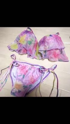 【最終値下げ、美品】 リエンダ 水着 ビキニ    ＊即購入OKのサムネイル