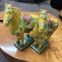 昭和レトロ 縁起物！陶器製 鞍付き馬の置物 2体セット 蚤の市 - メルカリ