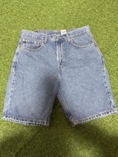 Levi's デニムショートパンツ W32のサムネイル