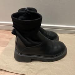 【海外購入品】ZARA 厚底ショートブーツ 18.5cm〜19.0cmのサムネイル